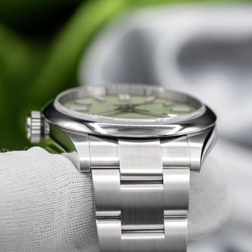 How Many Links Does a Rolex Come With. The Complete Guide