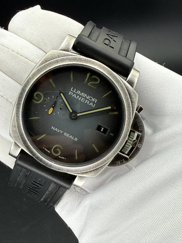 Panerai Luminor Marina Navy Seals Pam01412 44mm